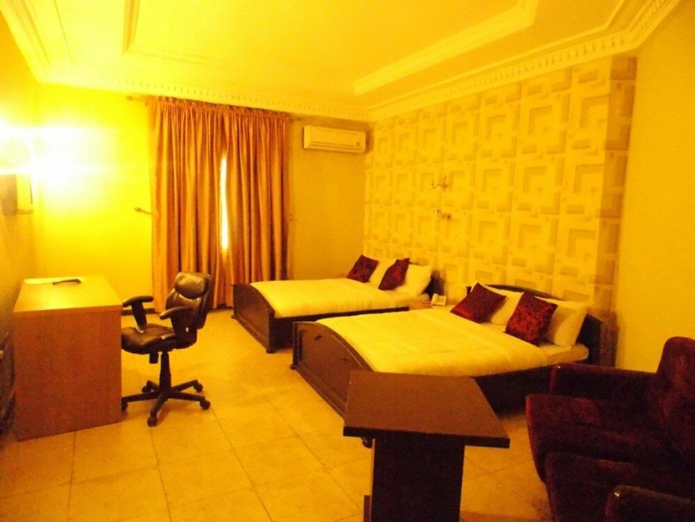 Фото Thornberry Savannah Suite Hotel