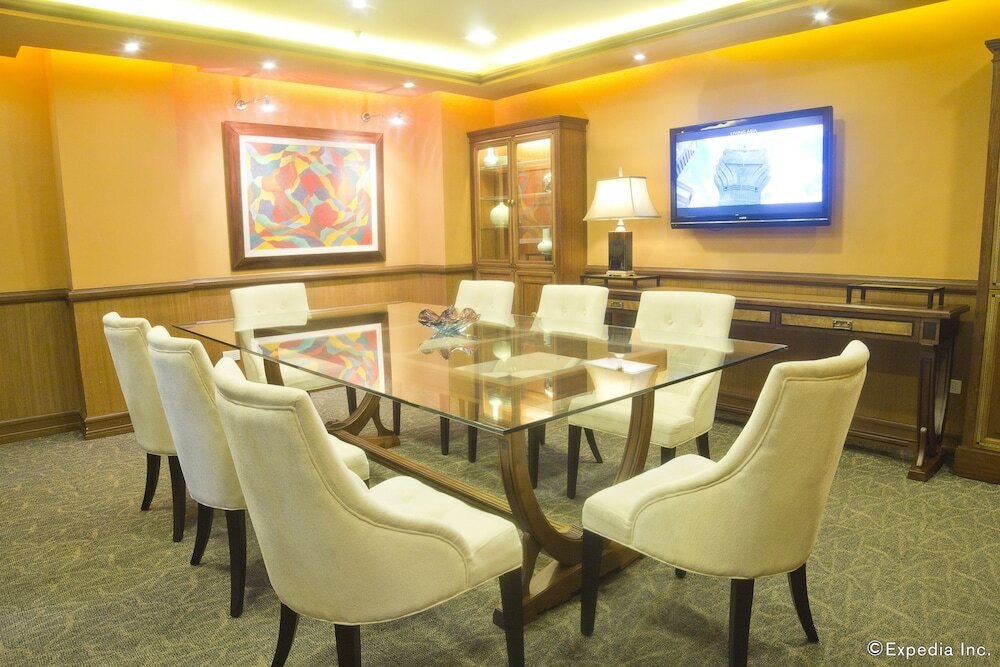 Фото Herald Suites Solana