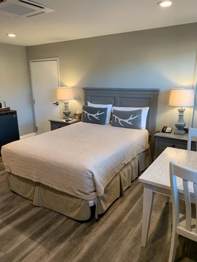 Фото Big Bear Frontier