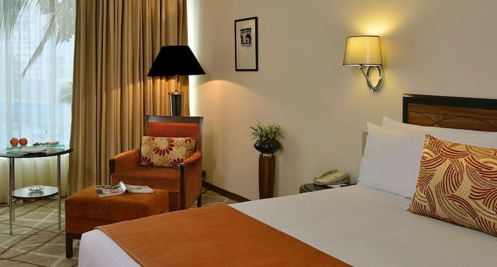 Фото Hotel Marine Plaza Mumbai