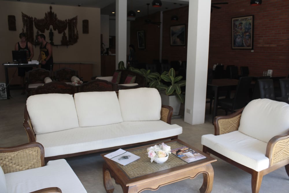 Фото RoongRuang Hotel