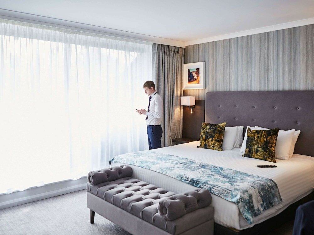 Фото Mercure Sheffield Kenwood Hall & SPA