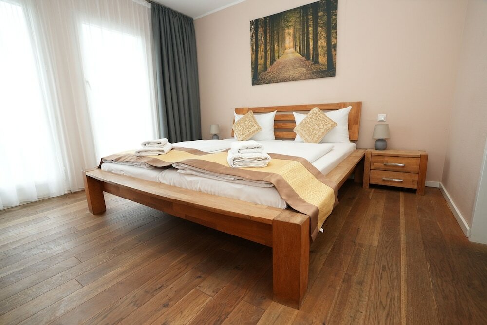 Фото Hotel Attaché