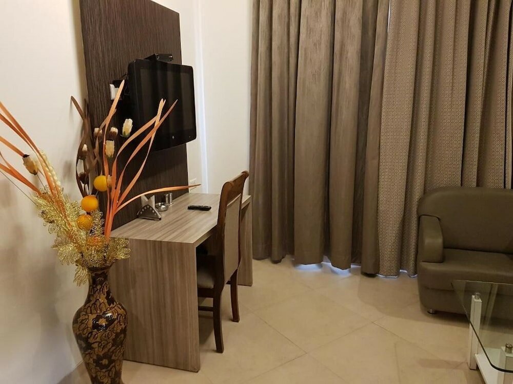 Фото Hotel Udayanraje Palace