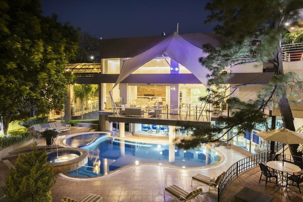 Hotel Krystal Satélite María Bárbara, State of Mexico, photo