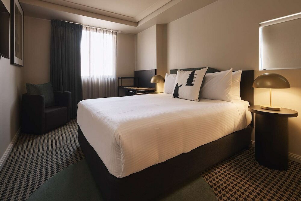 Фото The Capitol Hotel Sydney