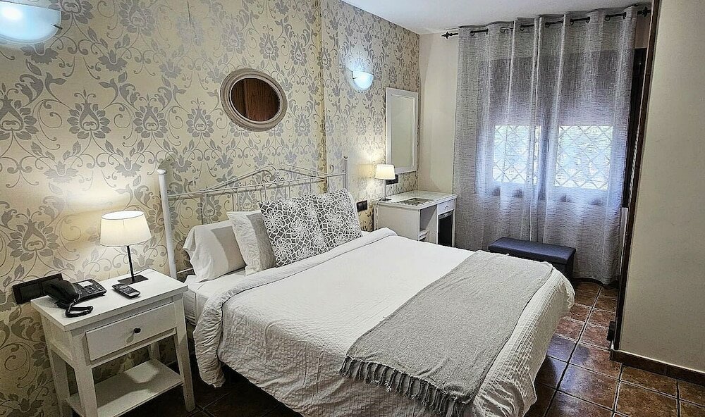 Фото Hotel Medina de Toledo