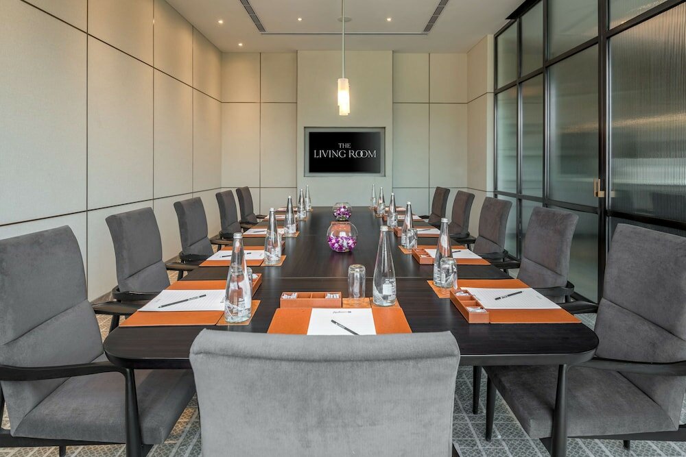 Фото Radisson Blu Hotel & SPA, Nashik