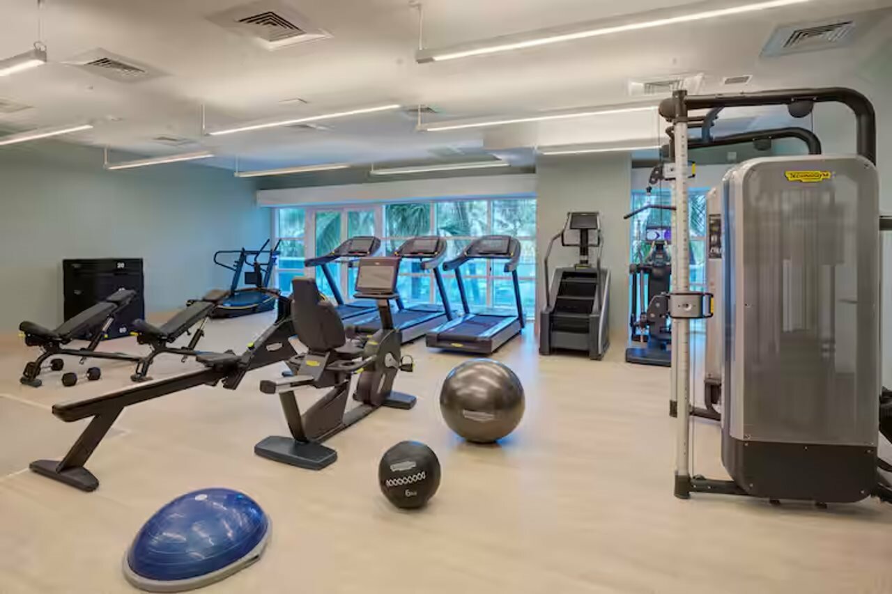 Фото Hotel Maren Fort Lauderdale Beach, Curio Collection by Hilton