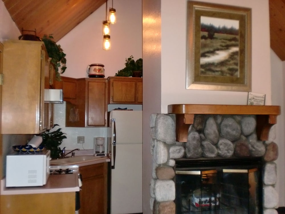 Фото The North Shore Inn