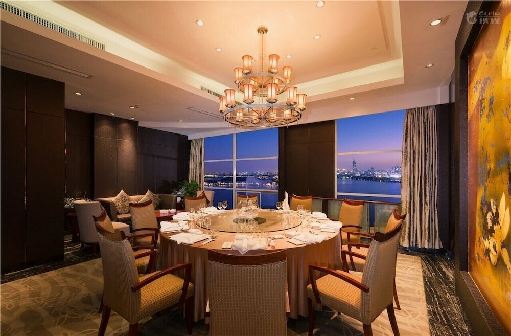 Фото Shuguang International Hotel Nanjing