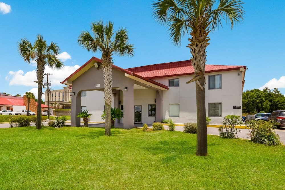 Фото Red Roof Inn Crestview