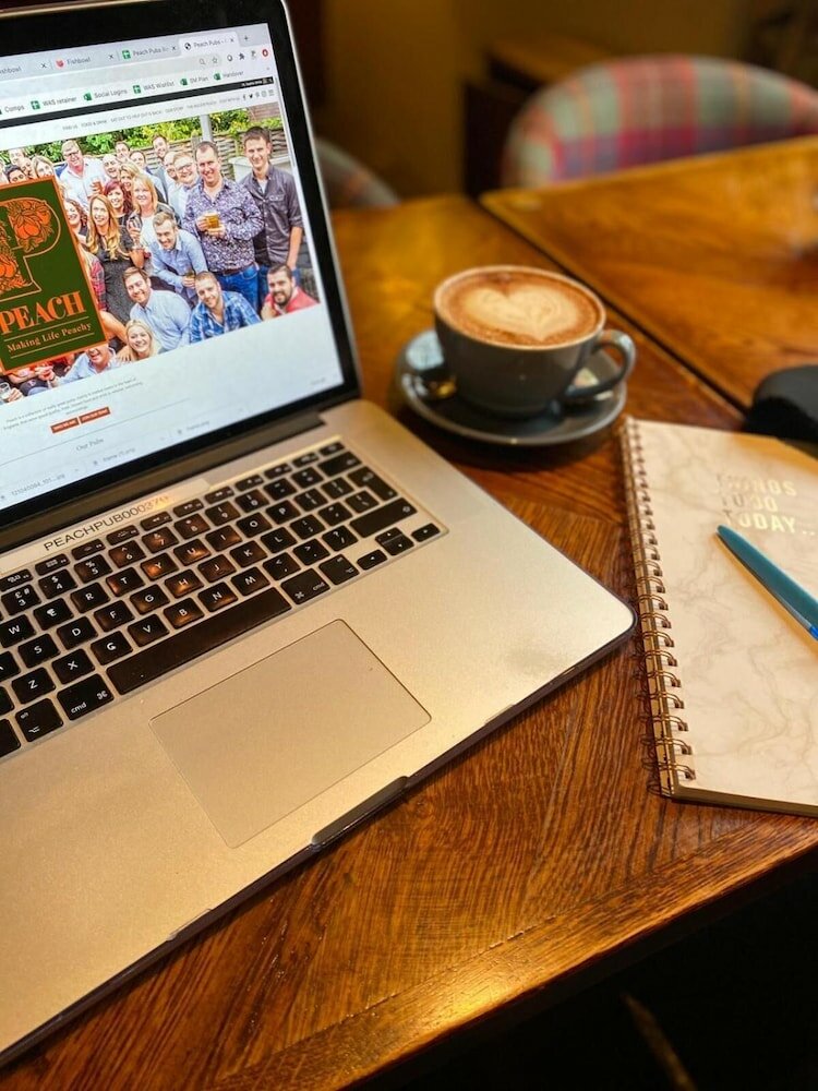 Фото The Embankment