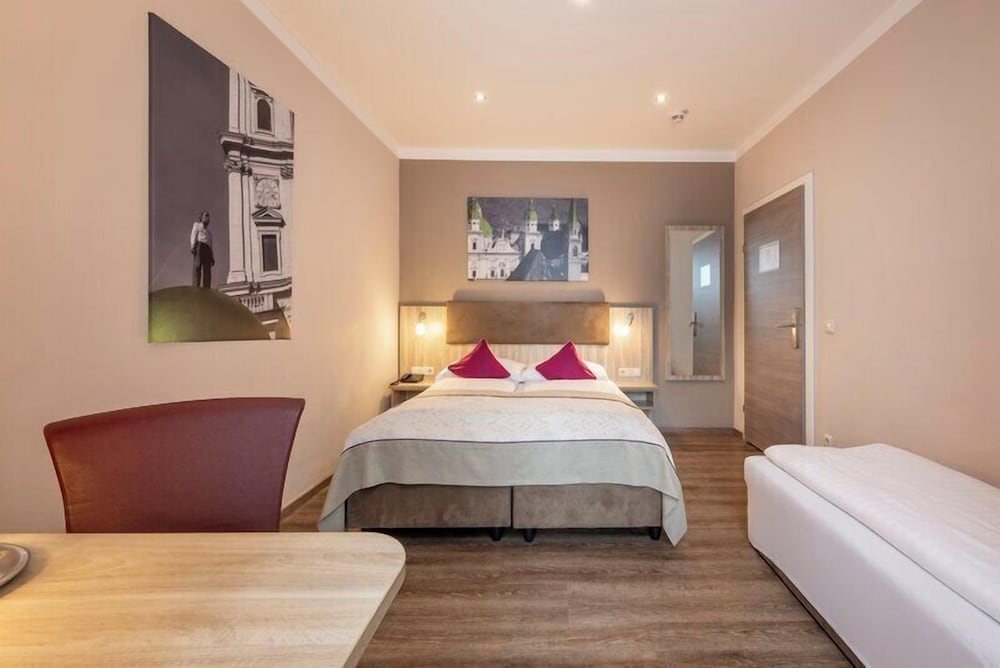 Фото Hotel Das Junior by Max 70