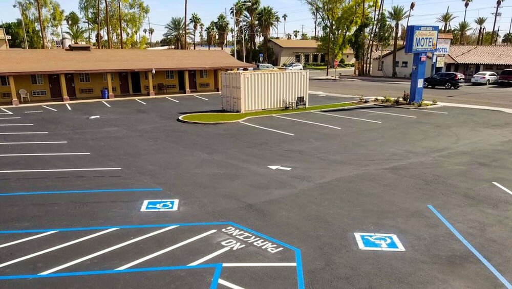 Фото California Suites Motel