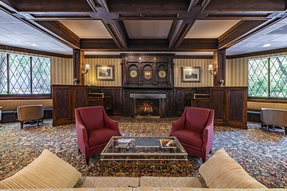 Фото English Inn of Charlottesville