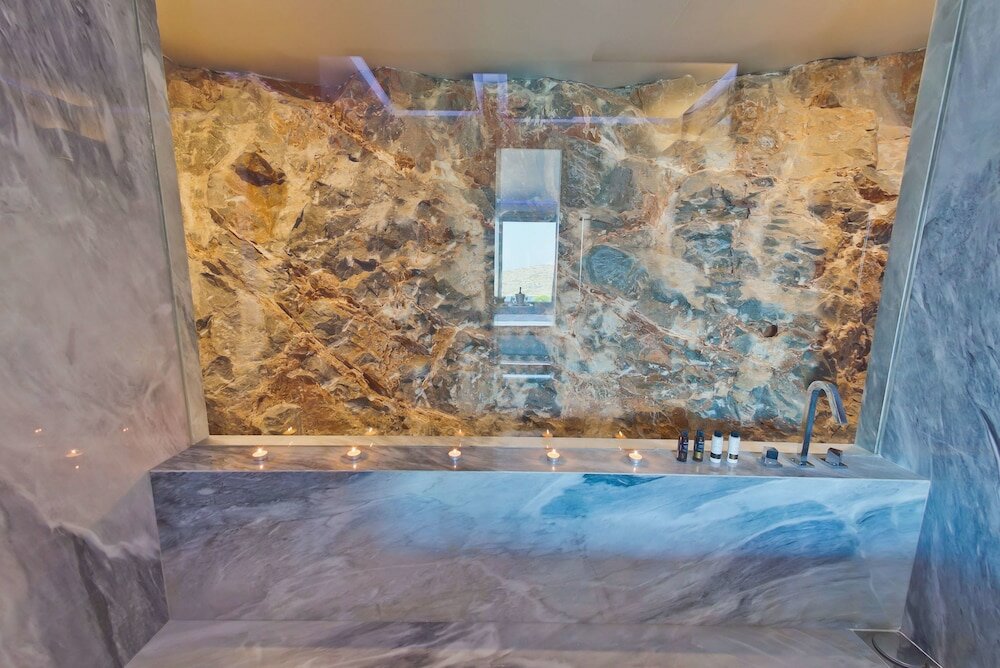 Фото Royal Marmin Bay Boutique & Art Hotel