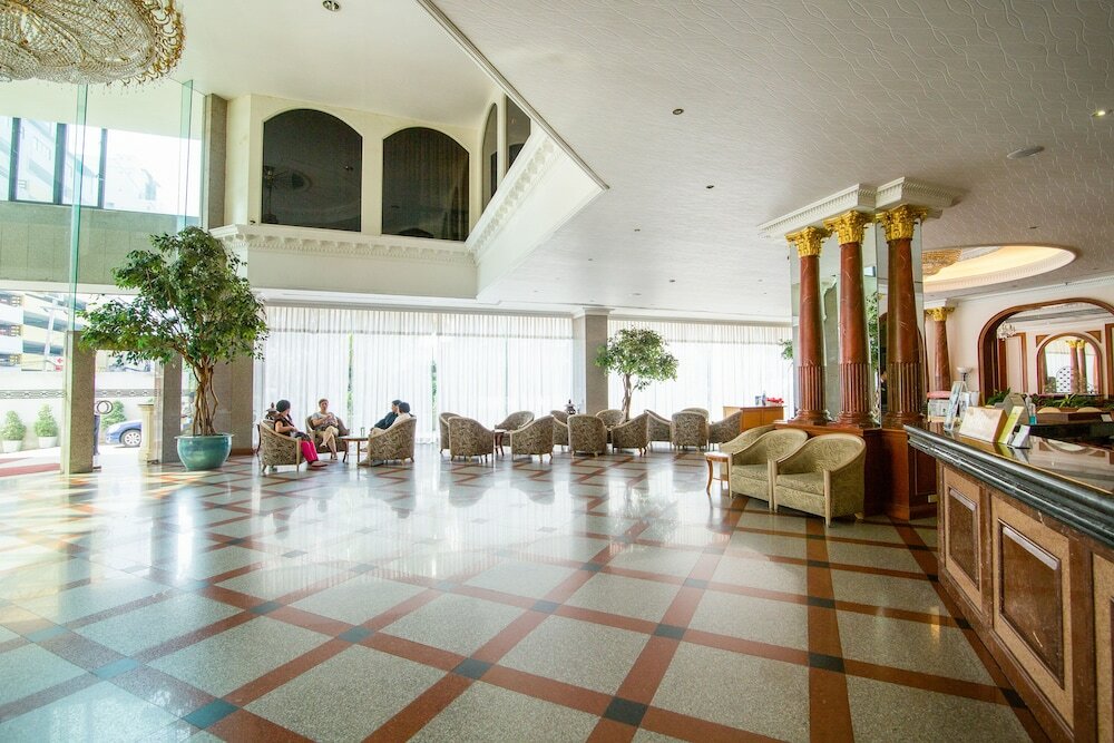 Фото Royal Benja Hotel