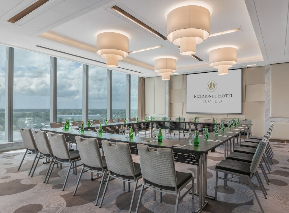 Фото Отель Richmonde Hotel Iloilo