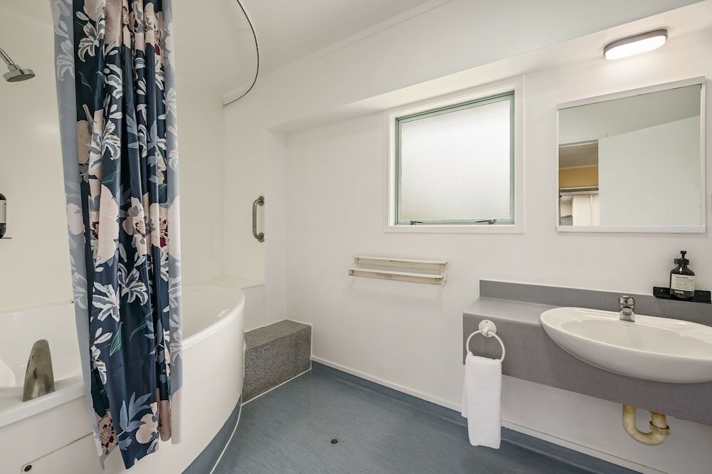 Фото Fenton Court Motel