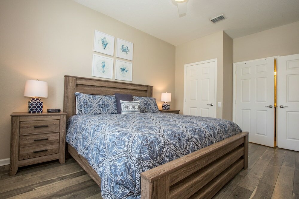 Фото 4862 Cayview Ave № 110