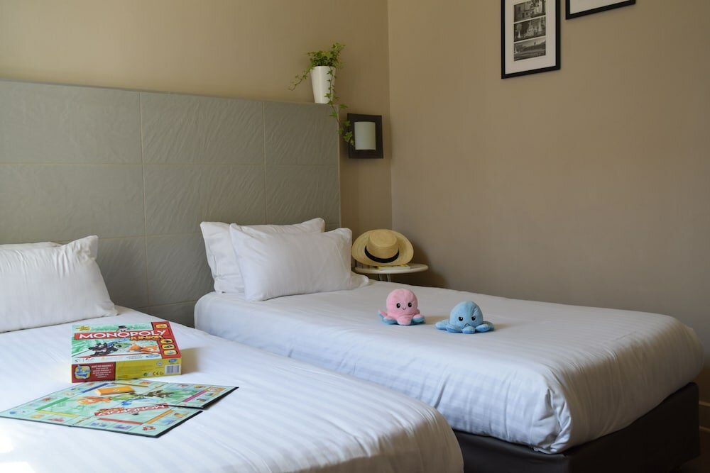 Фото Hotel  Amiraute