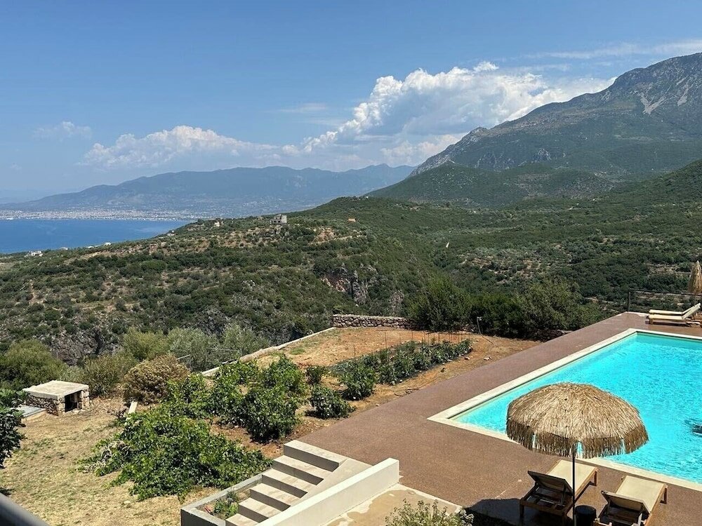 Фото Euphoria Suites