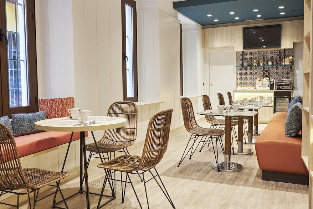 Фото U-Sense Sevilla Centro