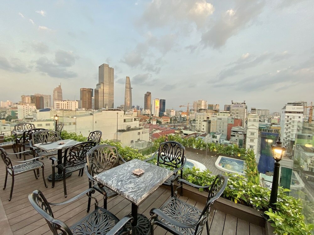 Фото Adora Art Hotel