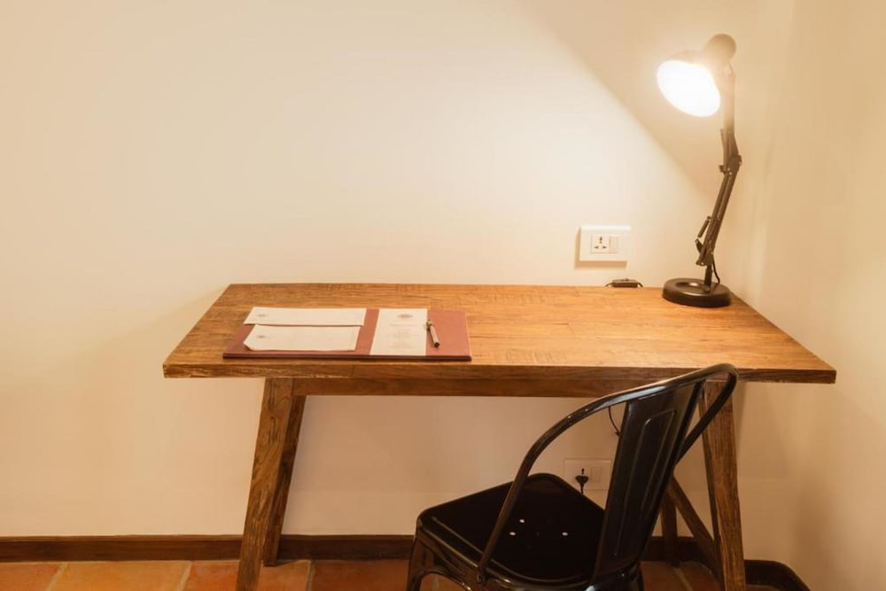 Фото Hotel Roadhouse