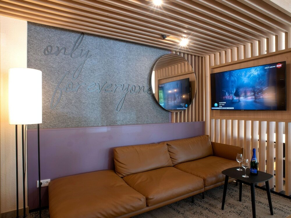 Фото B&b Hotel Schwerin-Süd