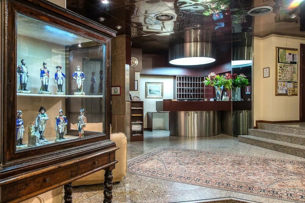 Фото Mini Palace Hotel