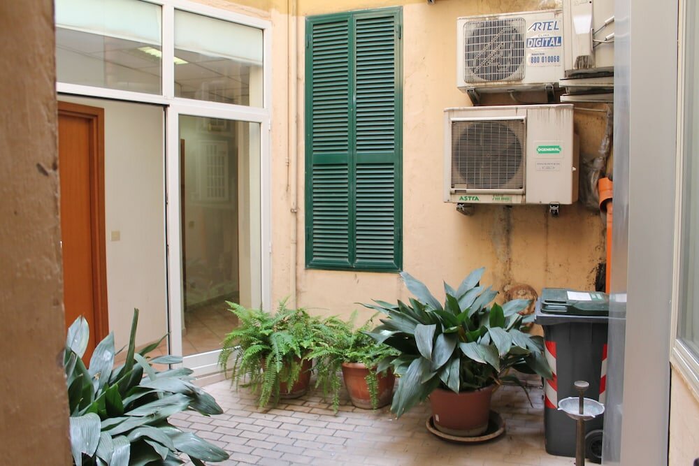 Фото Hotel Pomezia