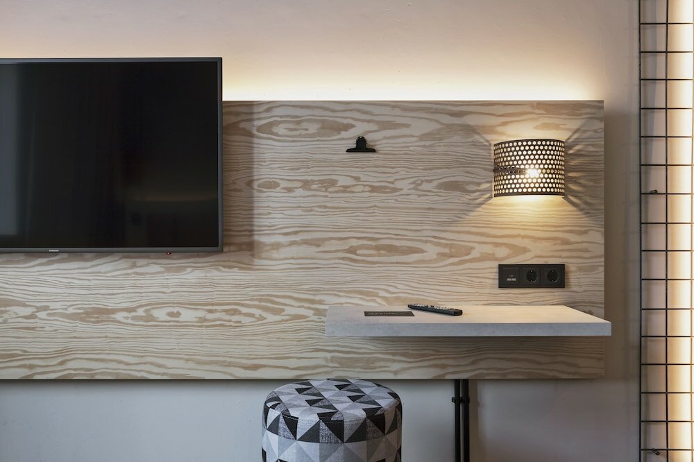 Фото Moxy Duesseldorf South