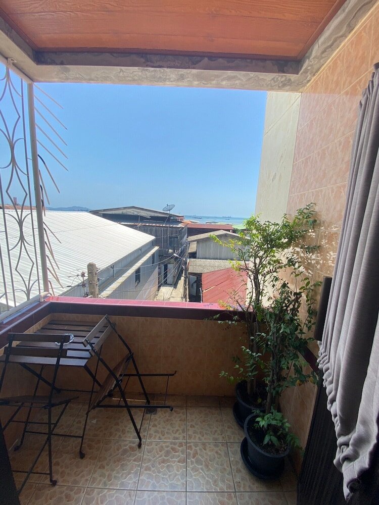 Фото Seaview Hotel Sriracha