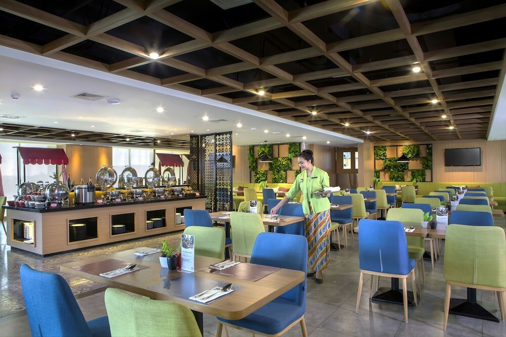 Фото Hotel Dafam Pacific Caesar Surabaya