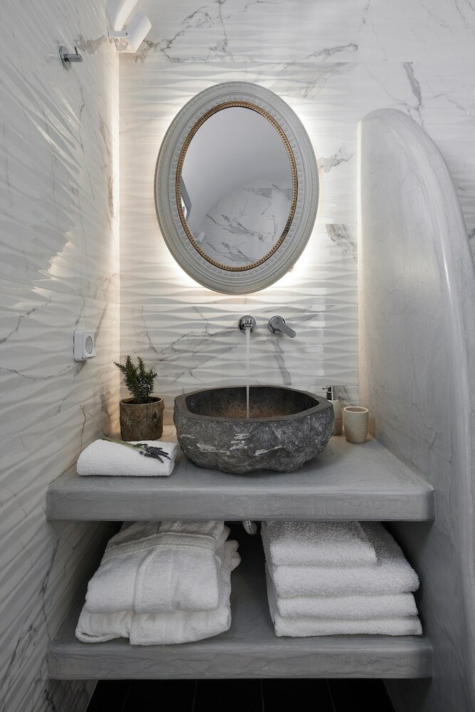 Фото Amara Suites Santorini