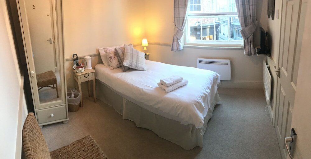 Фото Galtres Lodge Hotel