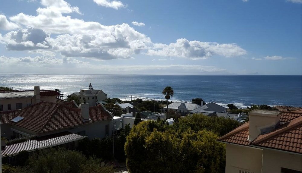 Фото Blue On Blue Bed and Breakfast
