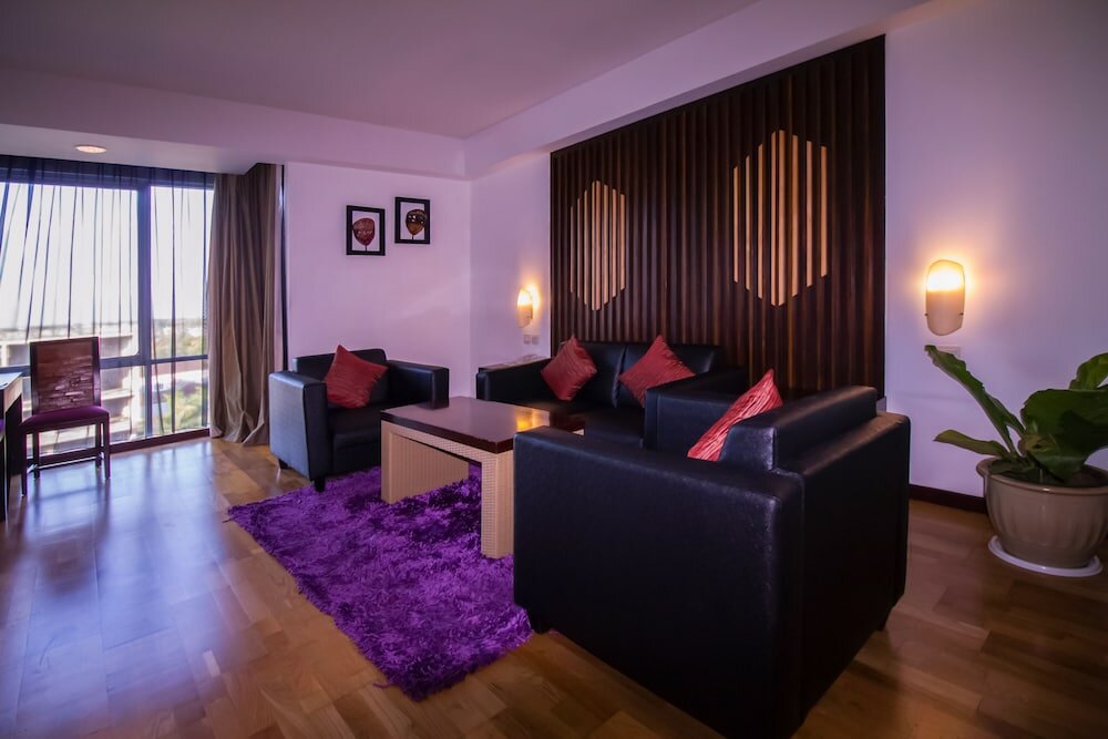 Фото Mercure Pontianak City Center