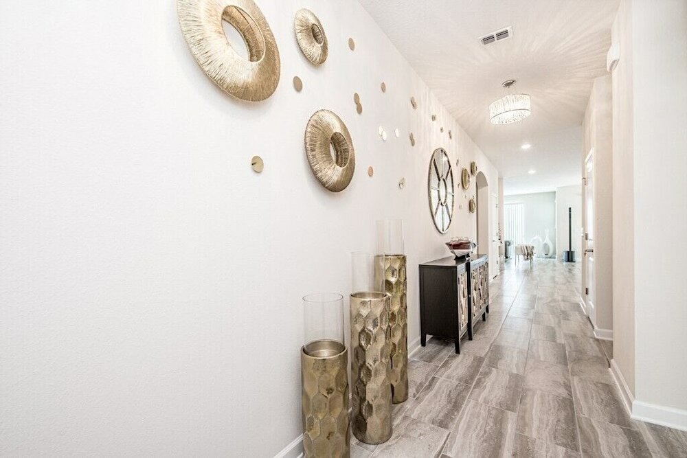 Фото 6 Bed 5 Ba Villa with Pool, SPA & Lake View