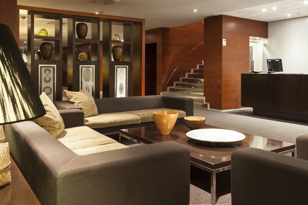 Фото Ac Hotel La Rioja by Marriott