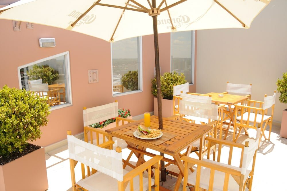 Фото InterTower Hotel