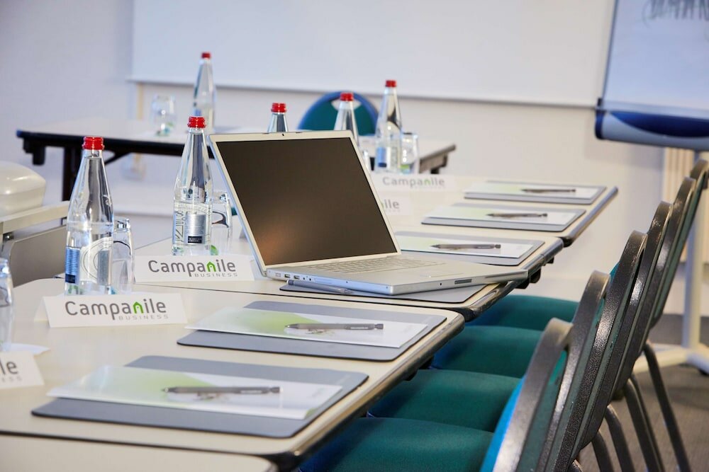 Фото Campanile Besancon Ouest - Châteaufarine