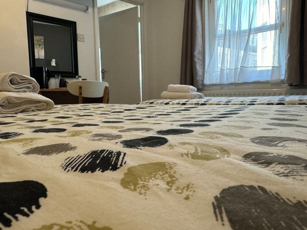 Фото St George's Guesthouse