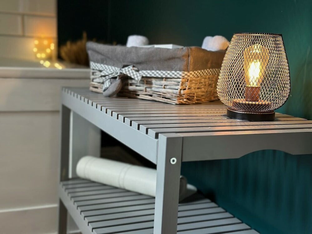 Фото Stonehenge Cottages