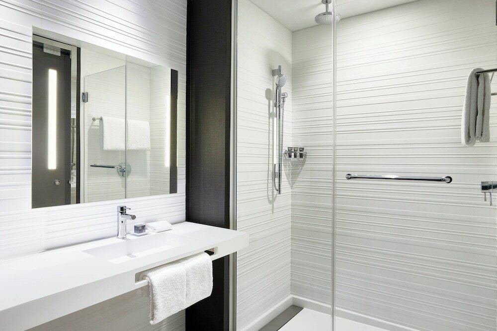 Фото Ac Hotel by Marriott Oklahoma City Bricktown