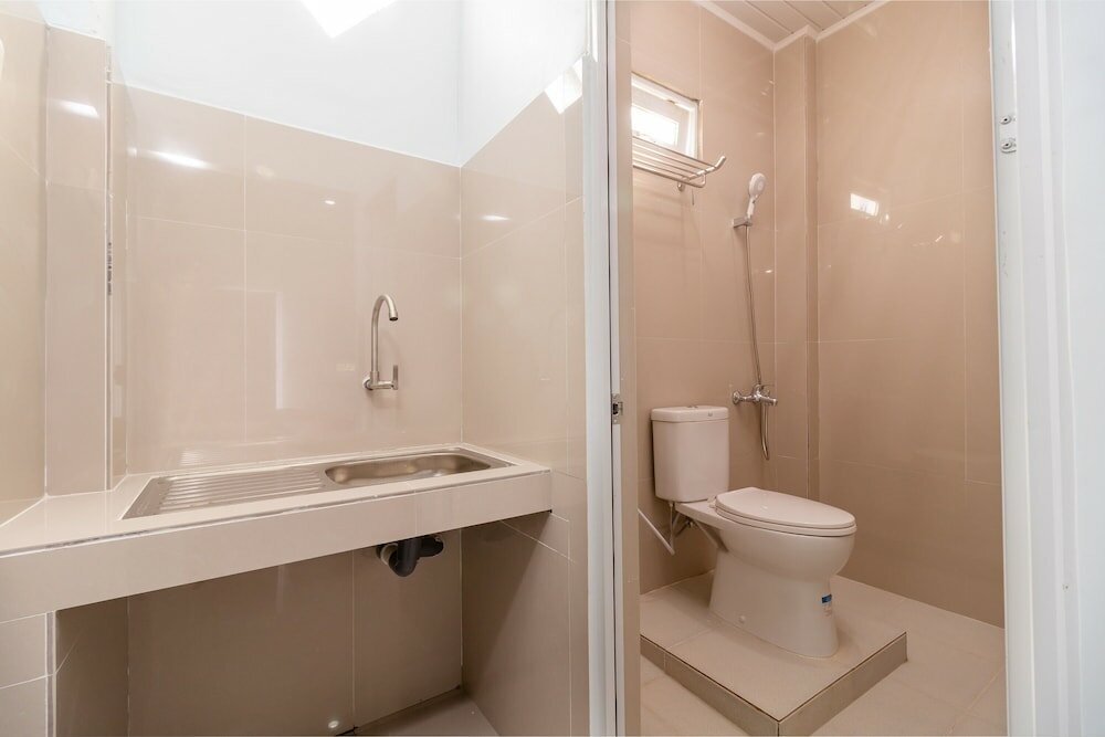 Фото RedDoorz Plus near Palembang Icon Mall 2