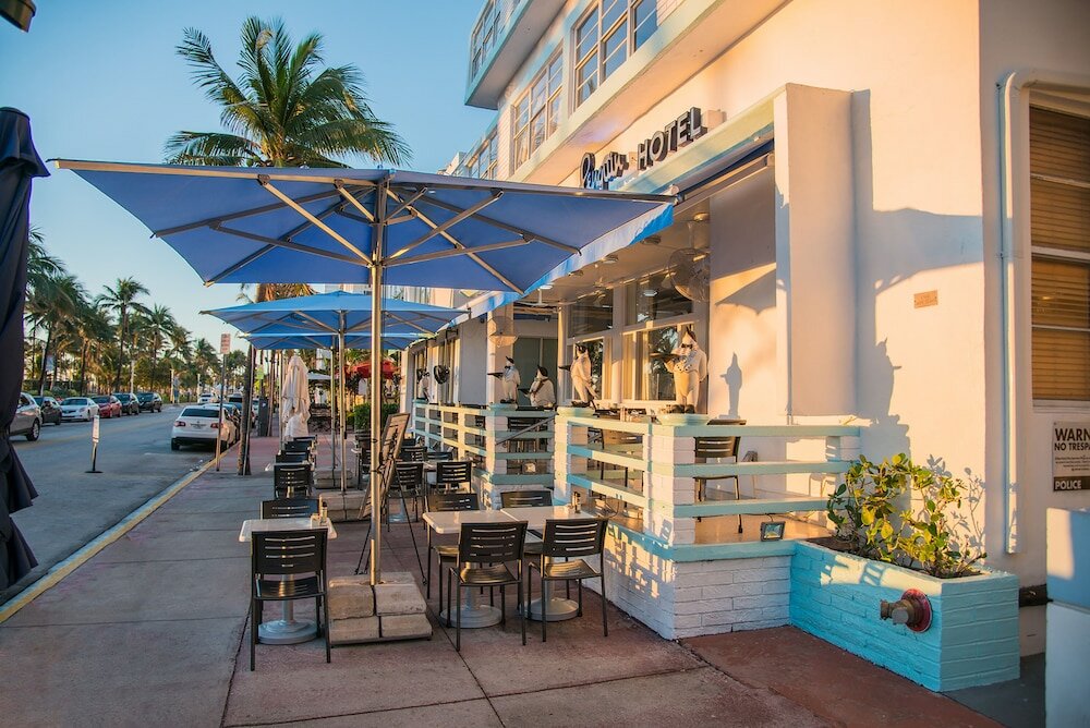 Фото The Penguin Hotel