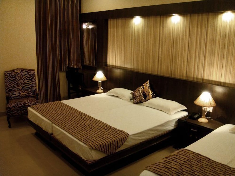 Фото Hotel Cj International